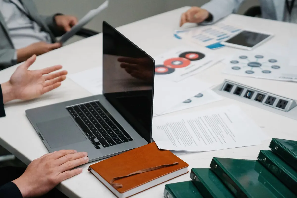 How to Take Meeting Notes That People Actually Read